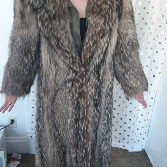 real raccoon fur coat - Picture 2 of 5
